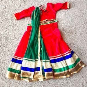 Red Indian Chaniya choli women's Medium